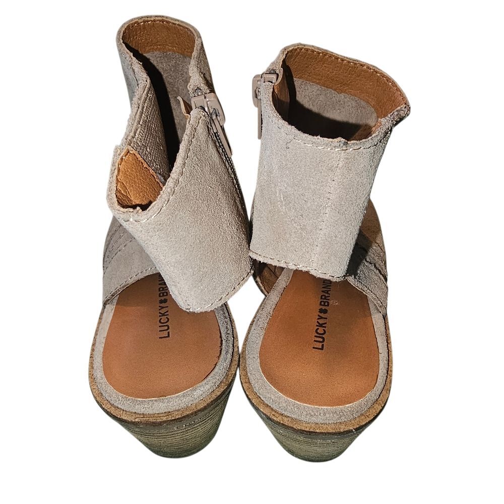 Lucky Brand Leather Elegant Beige Ankle Booties Boots Shoes - Picture 4 of 12